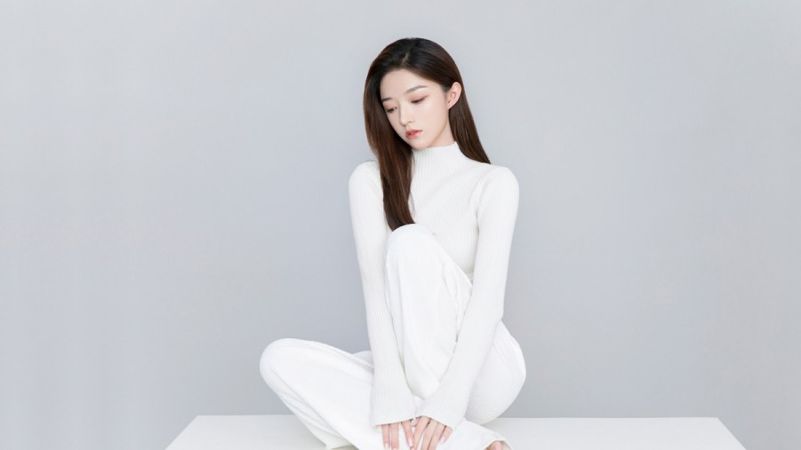 新能源汽车月度新车销量占比首超60%